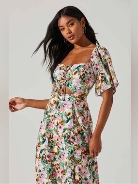 NWT Astr the Label Lace Up Flutter Sleeve Cut Out Midi Dress